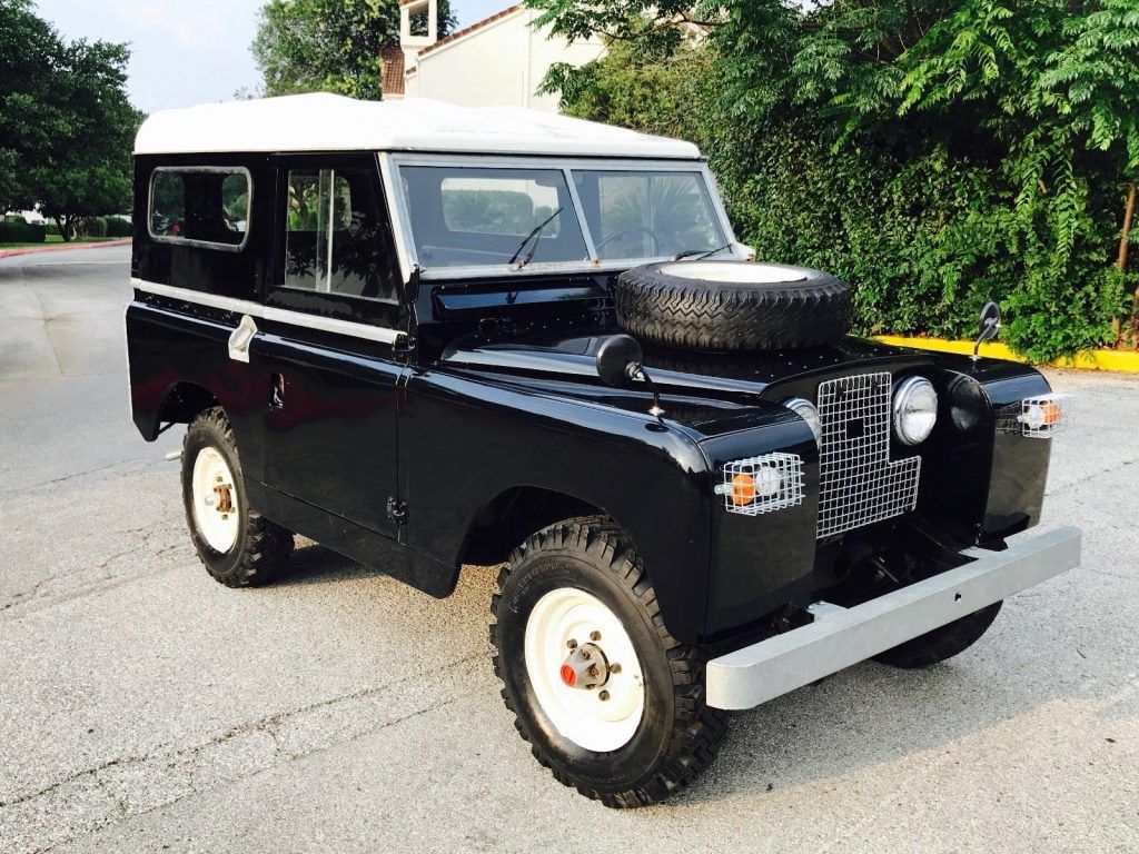 Completely Restored 1967 Land Rover Defender Series 2a offroad restored