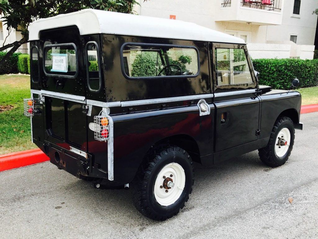 Completely Restored 1967 Land Rover Defender Series 2a offroad restored