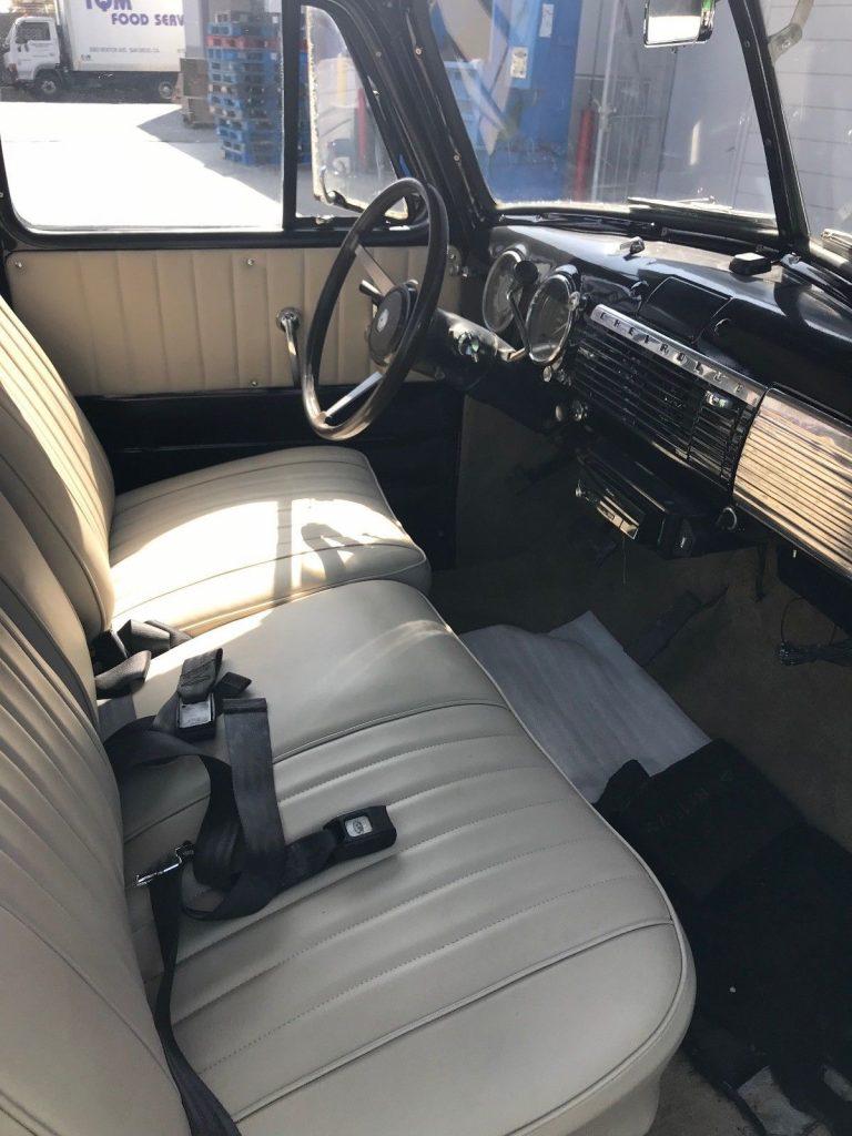 1952 Chevrolet 5 Window Truck 3100 Restored (Black Diamond)