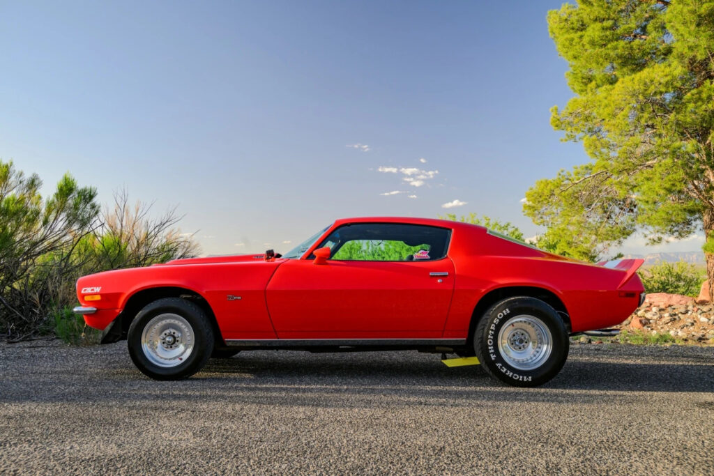 1971 Chevrolet Camaro Z28 Coupe! Brand New 427ci SBC! Fully Restored! Vi